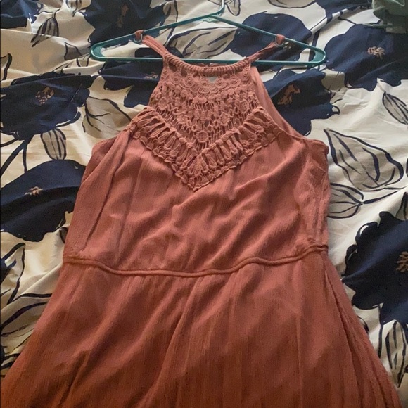 Charlotte Russe Dresses & Skirts - Lace halter flowy dress